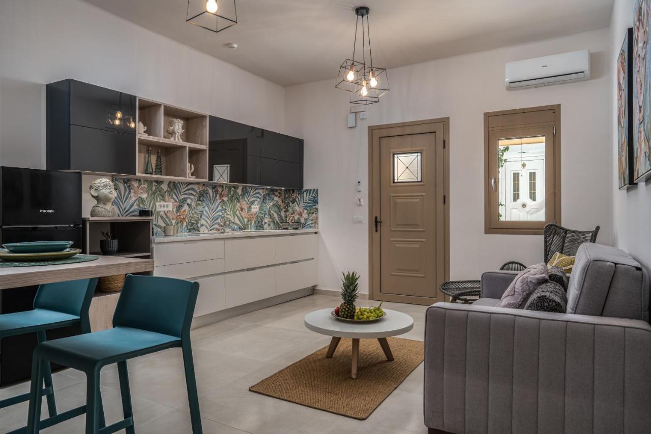 Andy'S & Hari'S Elegant Town Studios Zakynthos Town Luaran gambar